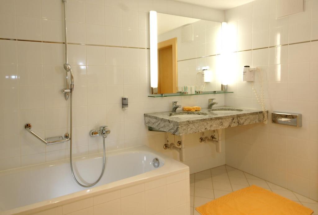 Hotel Post Sport- Und Wellness Samnaun Cameră foto
